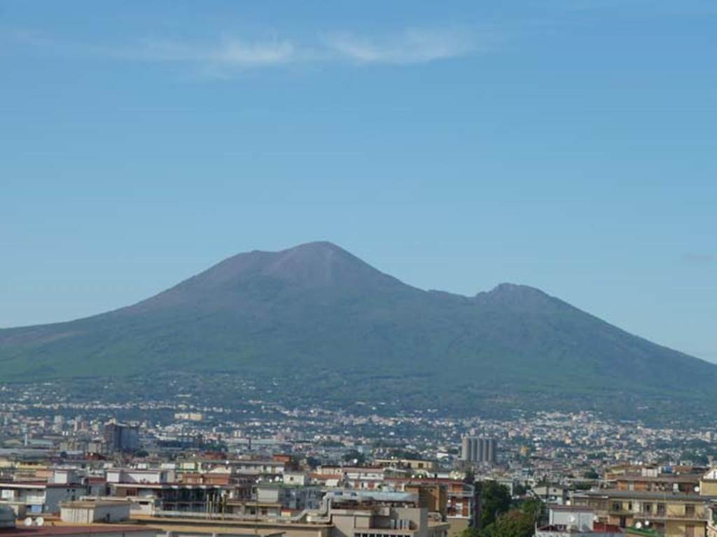 Stabiae, Villa Arianna, September 2015. Looking north to Vesuvius from the tablinum, room 18.
On a lower level of the villa here are rooms 54bis, 55, 56, 57 and 58.
