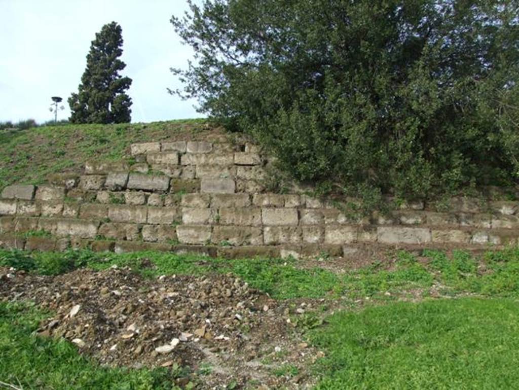 Pompeii city walls. December 2007. City walls and agger near Tower XII. 