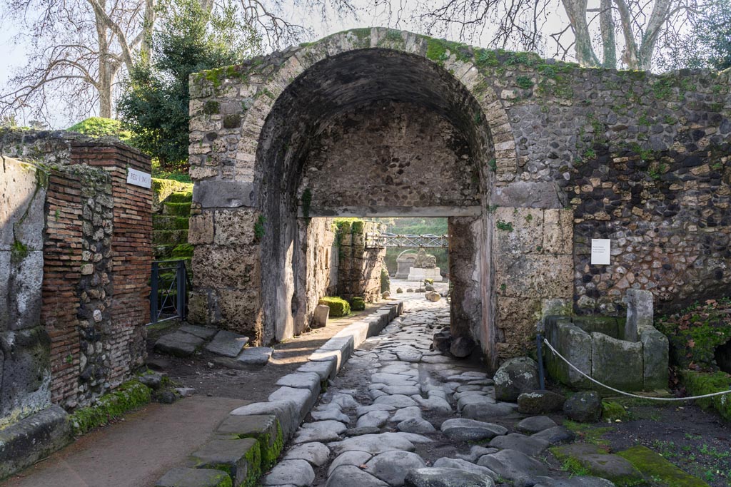 Porta Stabia, Pompeii. January 2023. Looking south from north side. Photo courtesy of Johannes Eber.

