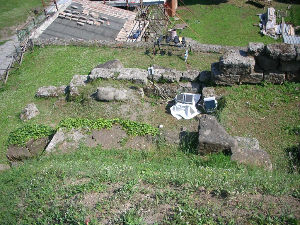 Porta Nocera, Pompeii. May 2010. Looking south on west side. Photo courtesy of Ivo van der Graaff.