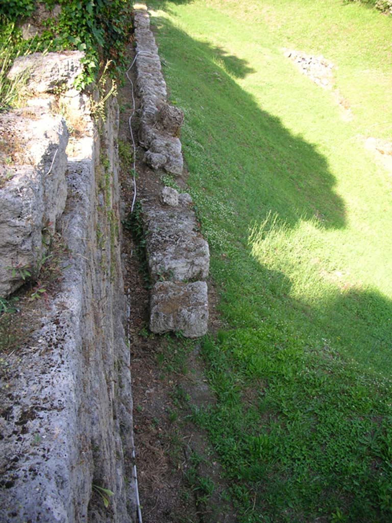 Walls on east side of Tower III, Pompeii. May 2010. 
Looking east along City Wall. Photo courtesy of Ivo van der Graaff.

