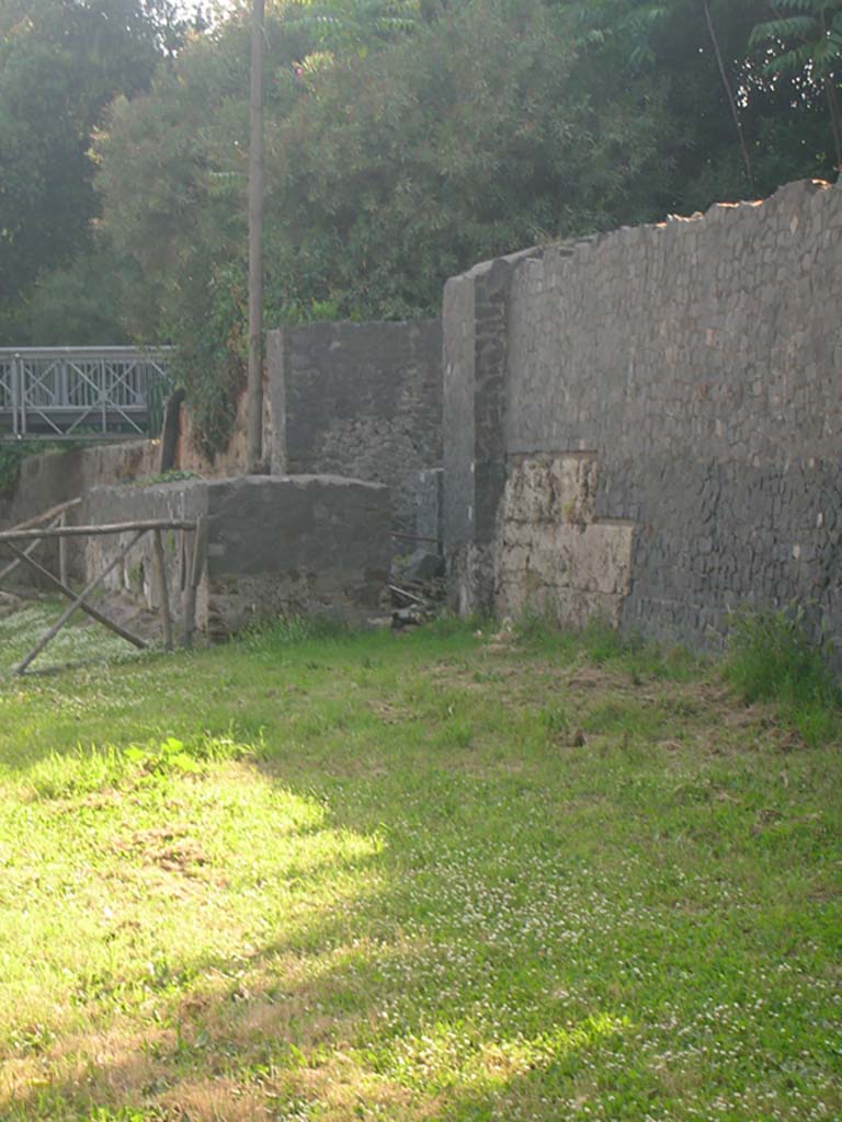 Tower IV, Pompeii. May 2010. 
Looking west along City Walls towards Tower. Photo courtesy of Ivo van der Graaff.
