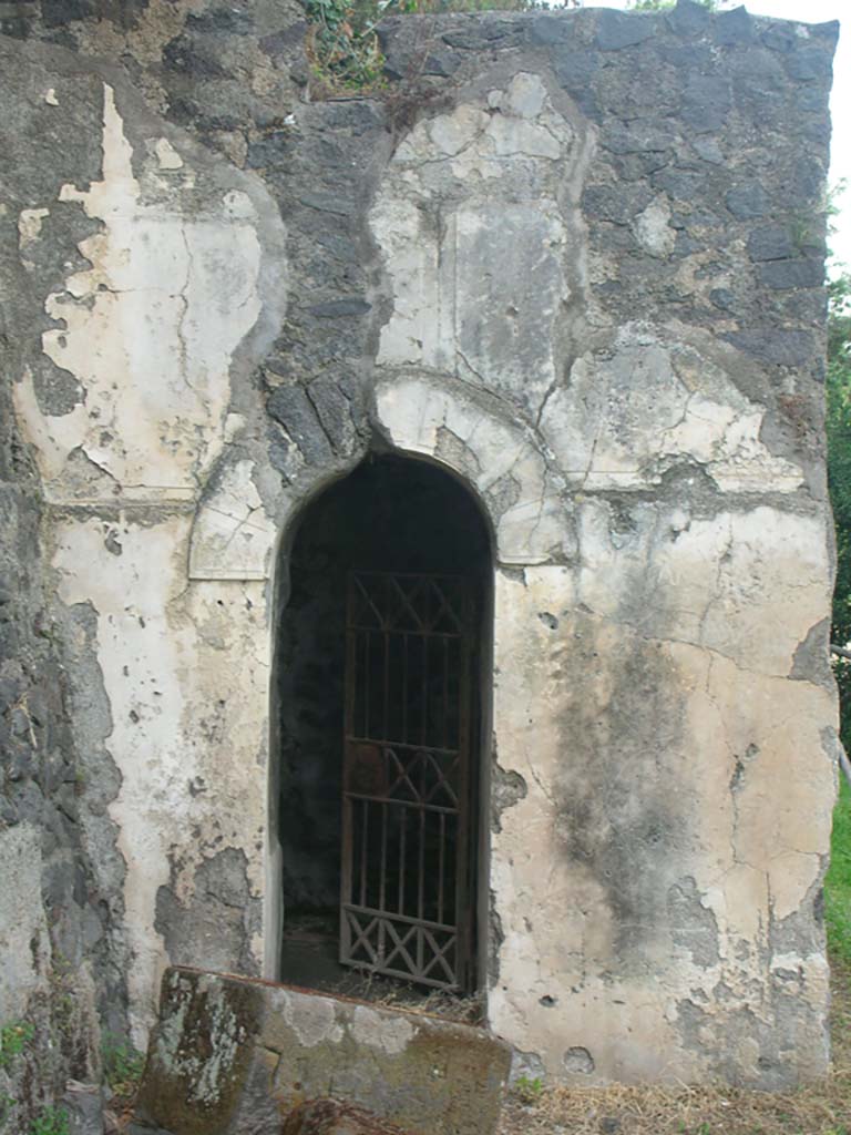 Tower VI, Pompeii. May 2010. 
Looking towards south side with doorway. Photo courtesy of Ivo van der Graaff.


