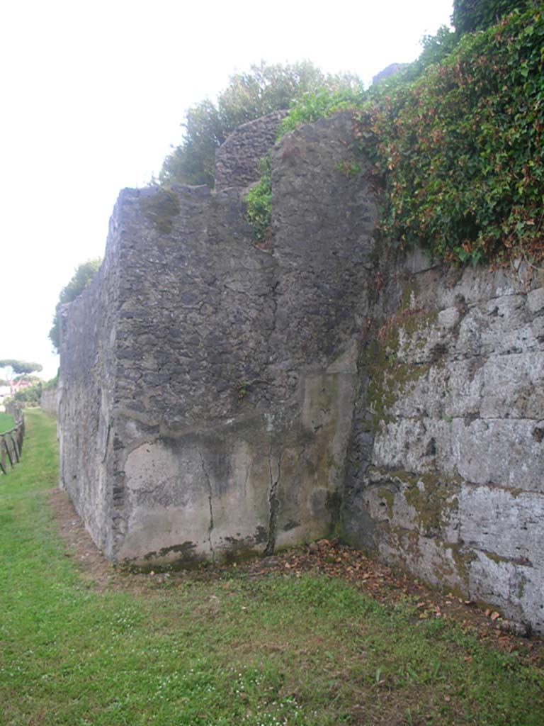 Tower VI, Pompeii. May 2010. 
Looking towards north side and City Walls. Photo courtesy of Ivo van der Graaff.
