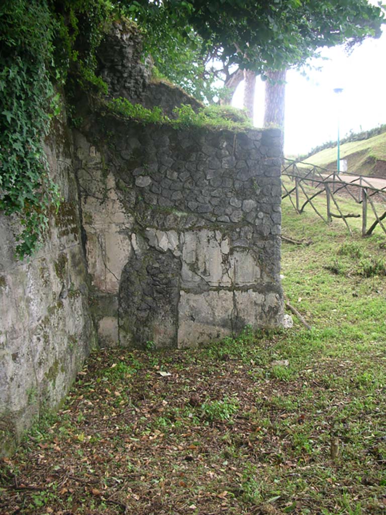 Tower VIII, Pompeii. May 2010. 
Looking north towards south side with walled up postern gate. Photo courtesy of Ivo van der Graaff.
