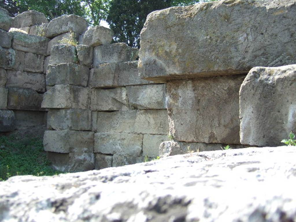 Vesuvian Gate Pompeii. May 2006. North inside area of wall at north-west corner of gate.